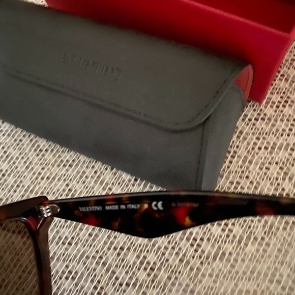 NIB VALENTINO GARAVANI WOMENS 55mm COLOR RED HABANA, main image 4